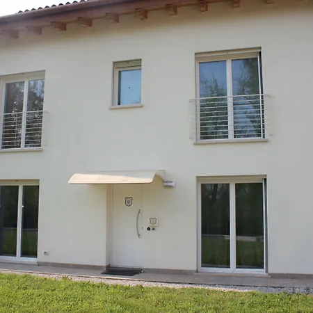 Elis' بيت ضيافة