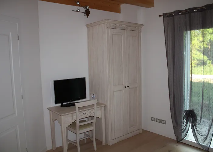 Elis' Πανσιόν 4*